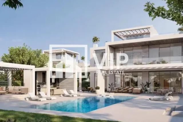 Luxury 4BR Villa – Beachfront Living